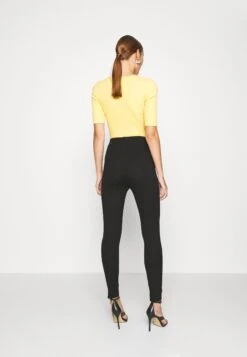 Anna Field Punto Leggings With Button Detail - Leggings - Black -Anna Field 33f906a6b264471e94805b4626428f72
