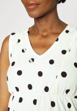 Topper - Off-White 11 Topper - Off-White -Anna Field 395f32058f514a1e892b5281b534d203