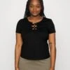 Curvy Front Lace - T-Shirts -Black