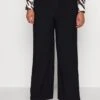 Wide Leg Pant - Bukse - Black