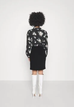 Panel Asymmetric- Miniskjørt - Black 7 Panel Asymmetric- Miniskjørt - Black -Anna Field 65816e11d0f24c819909b07d5ed21ae4