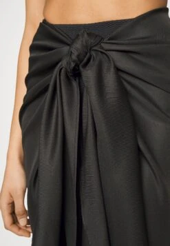 Anna Field Geo Print Sarong / 917 - Multi-Coloured - Omslagsskjørt - 802 - Black 9 Anna Field Geo Print Sarong / 917 - Multi-Coloured - Omslagsskjørt - 802 - Black -Anna Field 71da9d424dee400caf1e72f623f91e8a