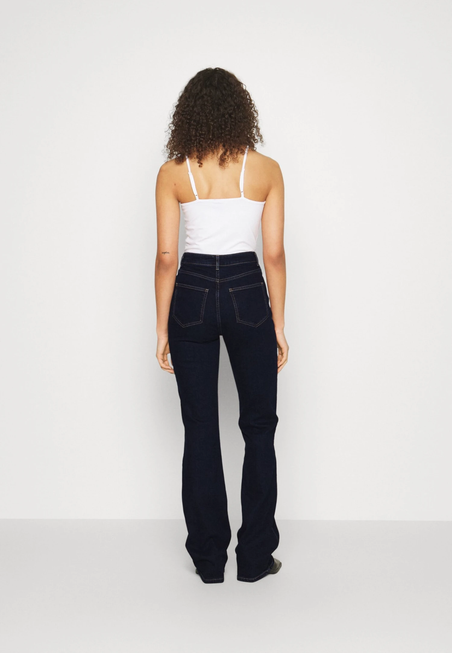 Flared Jeans - Dark Blue Denim 3 Flared Jeans - Dark Blue Denim - Bilde 3