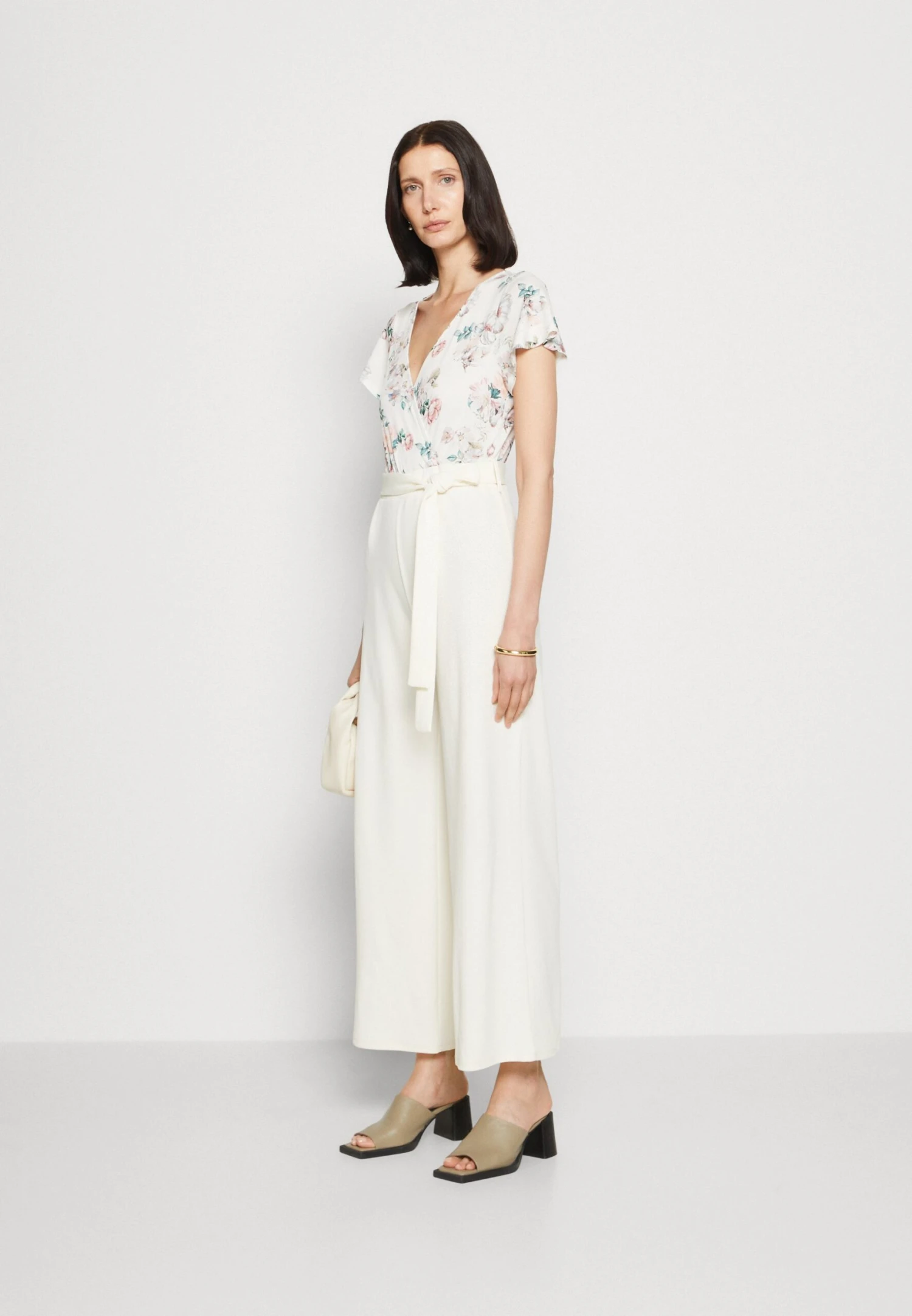 Anna Field Jumpsuit - Beige/White 2 Anna Field Jumpsuit - Beige/White - Bilde 2