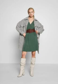 Anna Field -Anna Field 969e9461d5ad4342aa09aae5dc5540c0