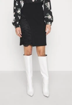 Panel Asymmetric- Miniskjørt - Black