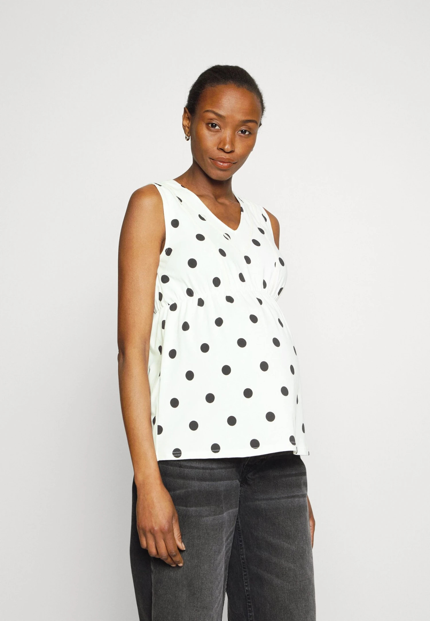 Topper - Off-White 1 Topper - Off-White