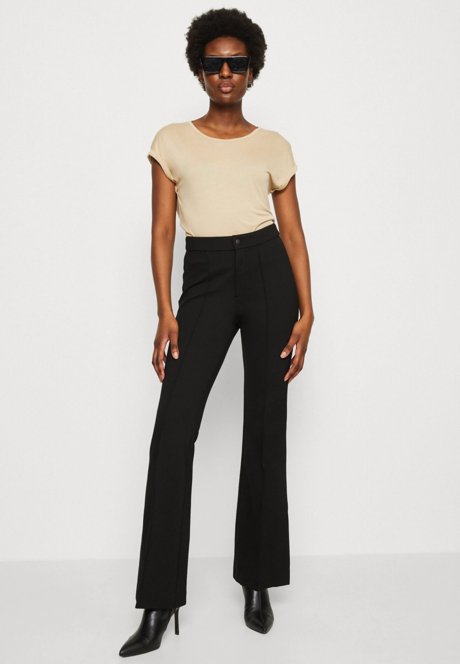 Anna Field 3 Pack - T-Shirts - Beige/Off-White/Red 6 Anna Field 3 Pack - T-Shirts - Beige/Off-White/Red - Bilde 6