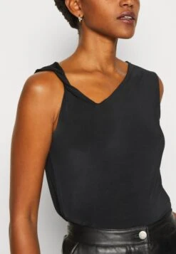 Anna Field Topper - Black -Anna Field c4b882cbc93f45549e59881a0b93b943