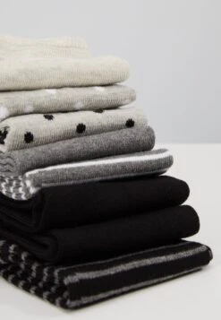 Anna Field 8Pp Spot Stripe- Sokker - Grey -Anna Field c4f9f9de7c754216a2ed0c3f542fba9e