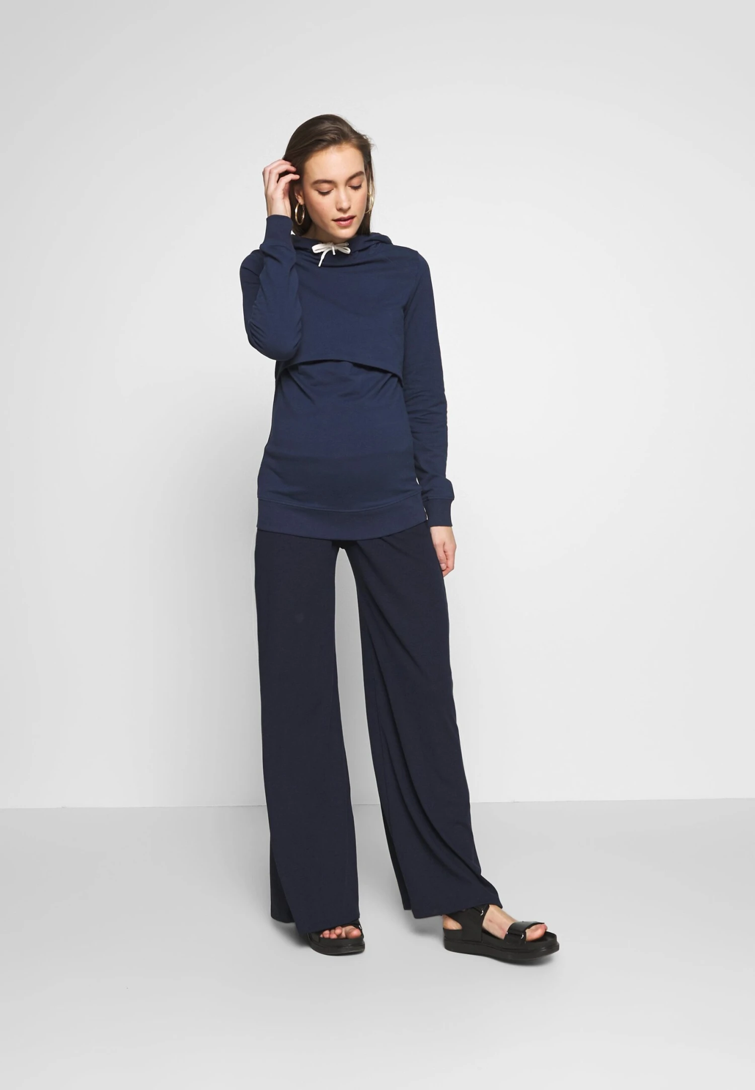 Nursing - Sweatshirt - Hoodie - Peacoat 2 Nursing - Sweatshirt - Hoodie - Peacoat - Bilde 2