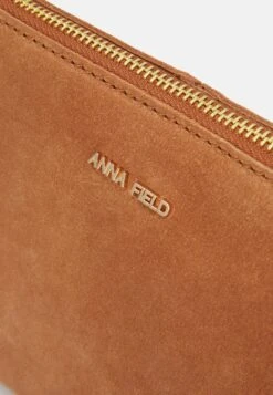 Anna Field Leather - Clutch - Cognac 9 Anna Field Leather - Clutch - Cognac -Anna Field d76253daed6a48b1bb53c5437eece711
