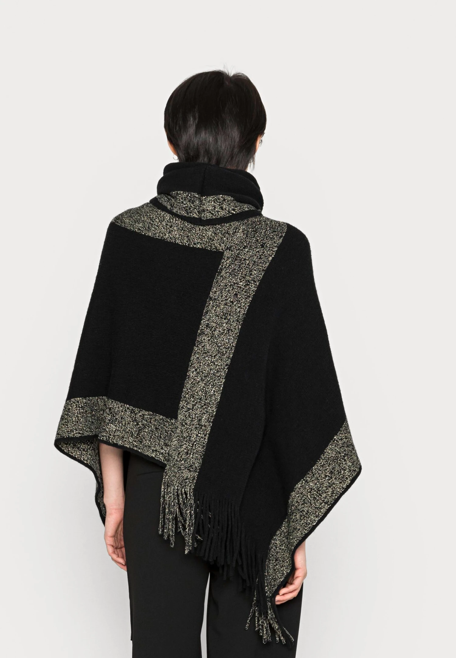 Anna Field Cape - Black / Gold 3 Anna Field Cape - Black / Gold - Bilde 3