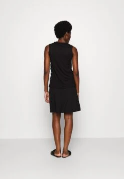 Anna Field Punto Mini - Miniskjørt - Black -Anna Field eaab785fe196416898ac86e775eda7df