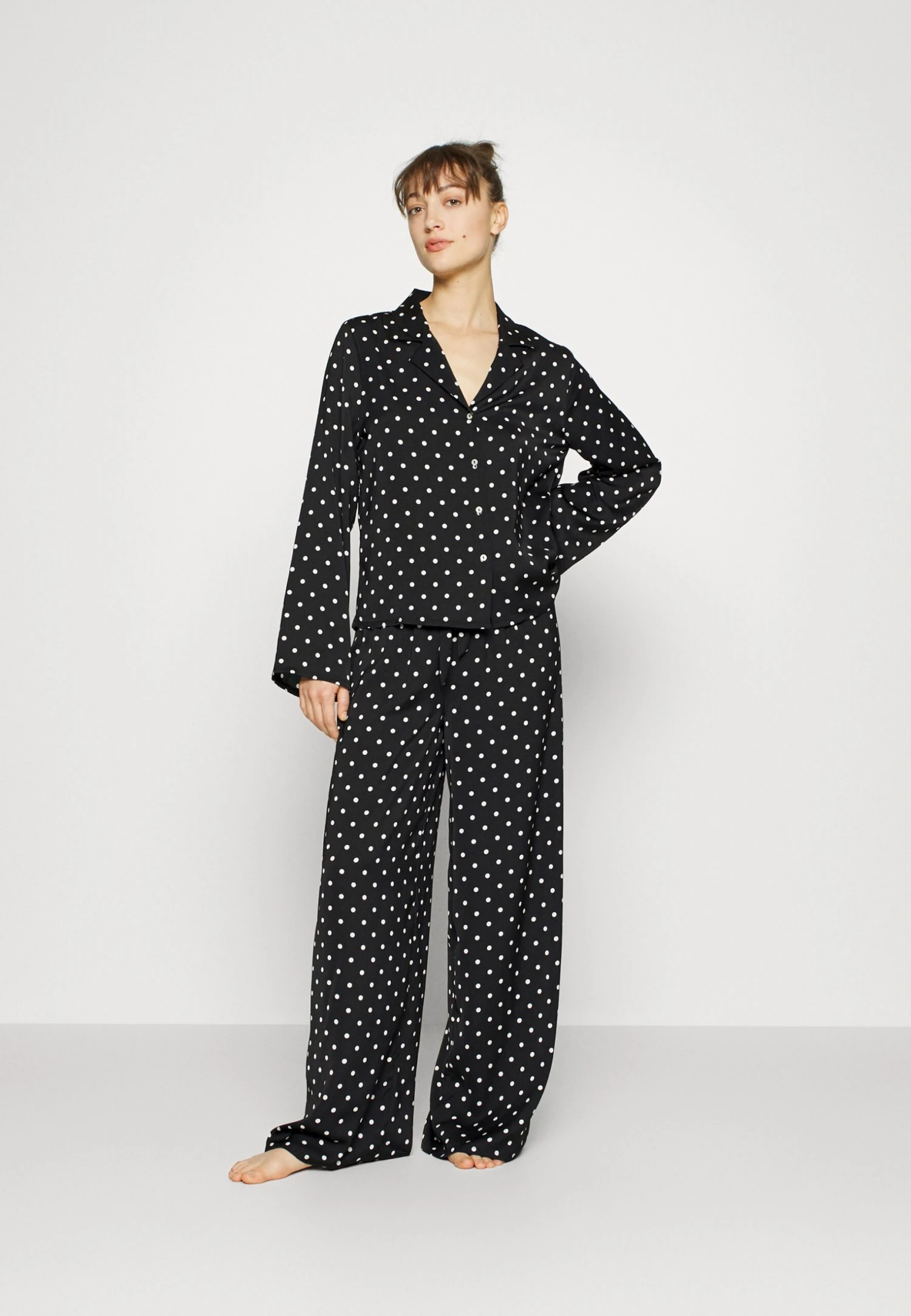 Anna Field Pyjamas - Black/Off-White 2 Anna Field Pyjamas - Black/Off-White - Bilde 2