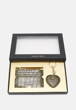 Anna Field Set - Lommebok - Khaki -Anna Field f9313a6a271b4c5faf985e4bf51b0283